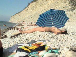 Aylee massage naturiste à Chazelles-sur-Lyon, 42